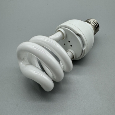 Energía de ahorro CFL UVB bombilla 5.0 220V 110V UVA UVB luz para reptiles