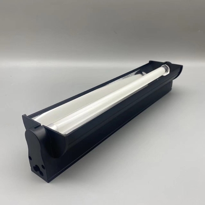 Volledige Reptiel UVB Light Kit 24W T5 Fixture met 10.0 UVB Type voor sterke botten en robuust immuunsysteem
