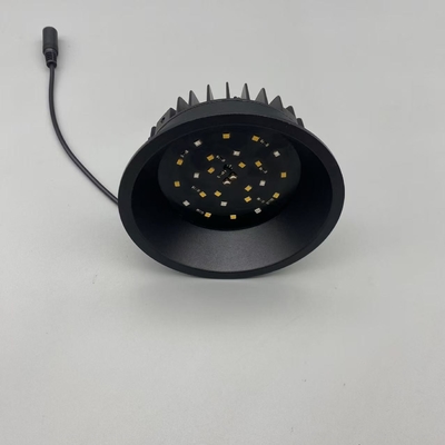 UVA UVB 5W ضوء LED مستدير للسحالي والسلاحف والطيور مثالية للشمس ومطالب مكملات الكالسيوم